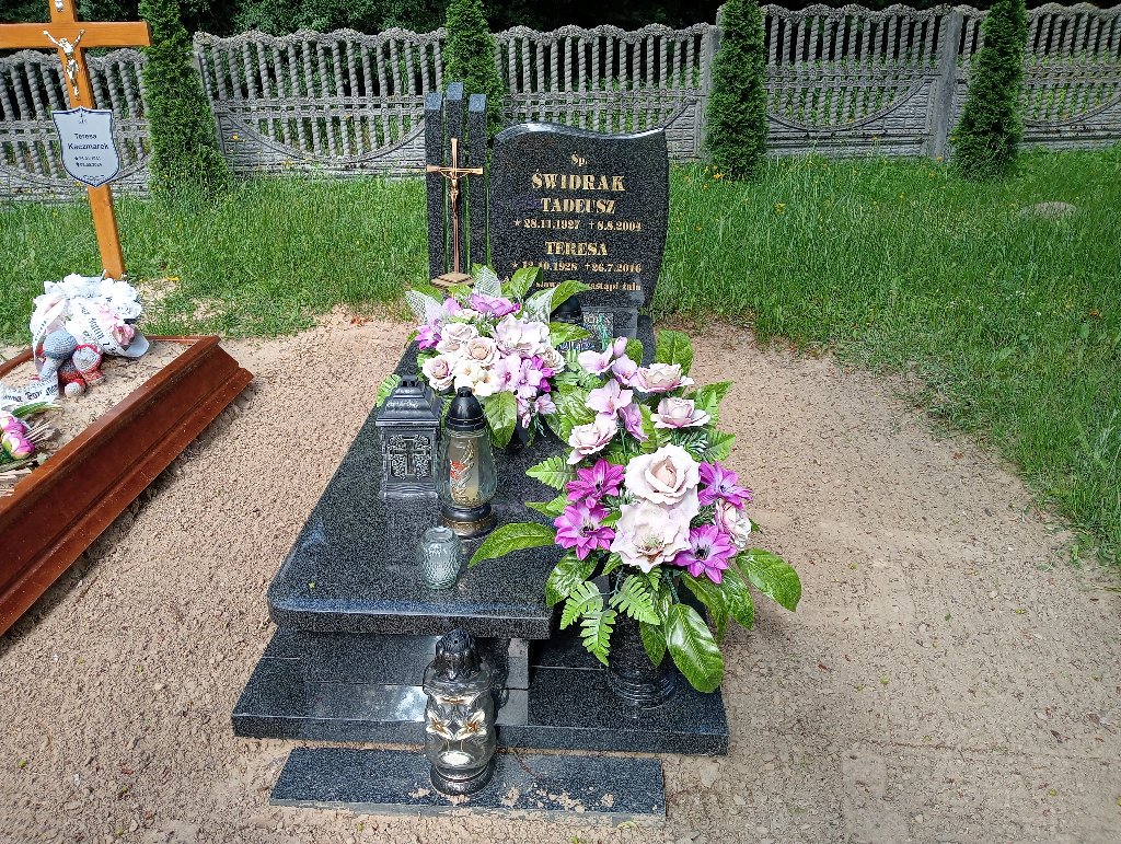 Grób Tadeusz Świdrak
