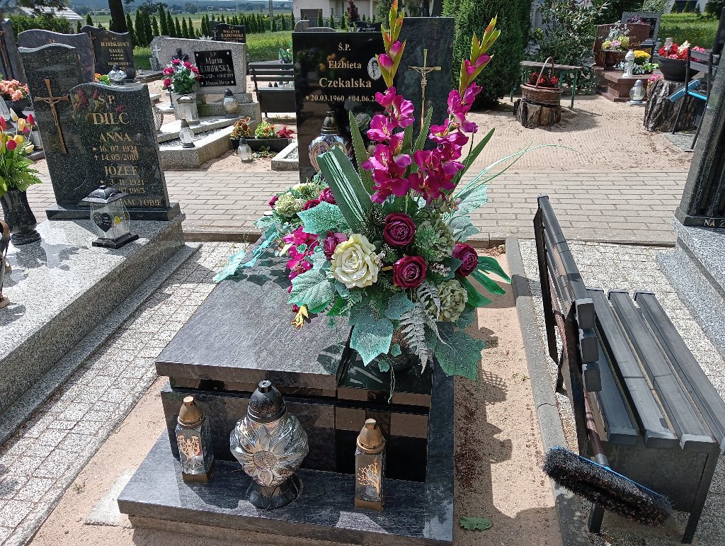 Grób Leszek Czekalski